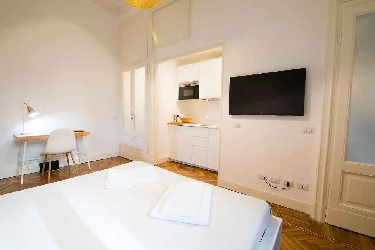 Brera Design And Bright Flat Apartamento Milão 0*,