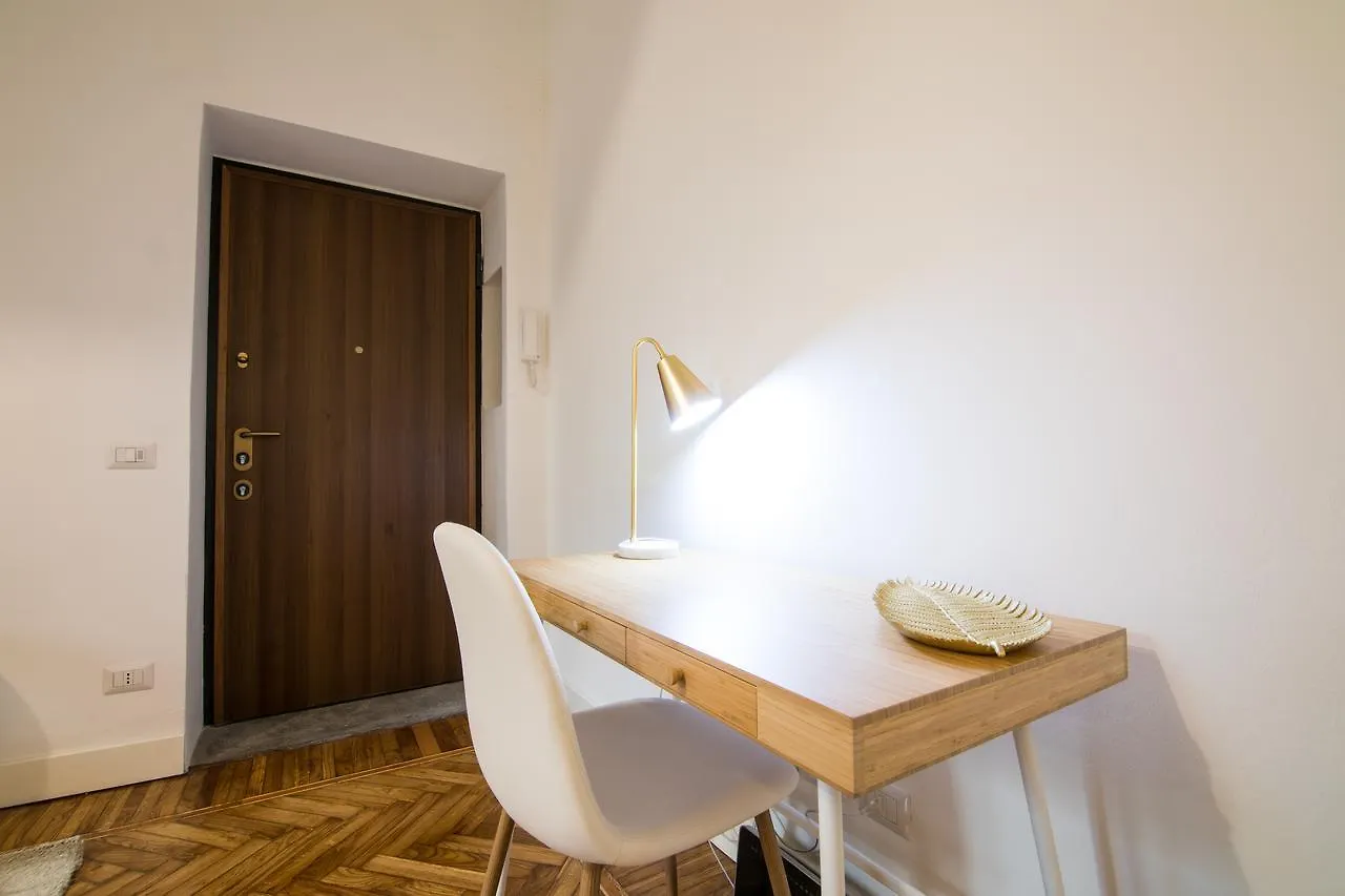 Brera Design And Bright Flat Apartamento Milão